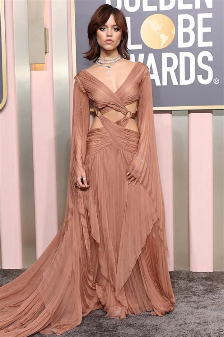 Celebrities Wearing Slit Dresses In 2017 — Red Carpet Pics